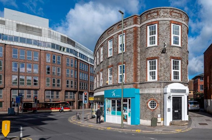 Woodbridge Chambers, Woodbridge Road, Guildford, Surrey, GU1, Ηνωμένο Βασίλειο