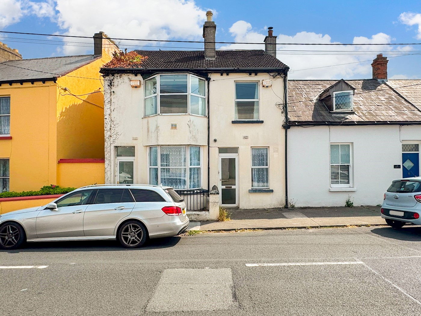 Apts 1 & 2, Dunbur House, Seapoint Road image 2