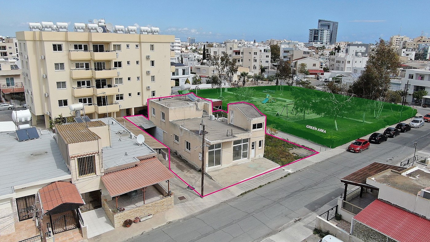 Residential Building in New Marina & Port Area, Larnaca 1/7