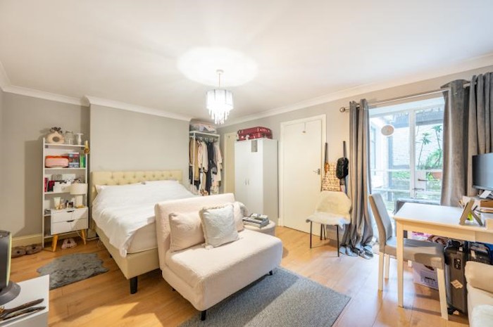 Flat E, 22-24 Monmouth Road, London, W2, Reino Unido