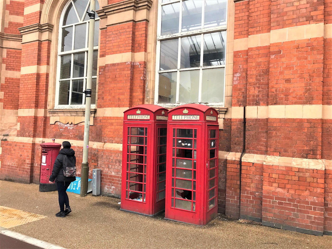 Telephone Kiosk 2 (R), outside BR Train Station, London Road, Leicester, LE2 0QB