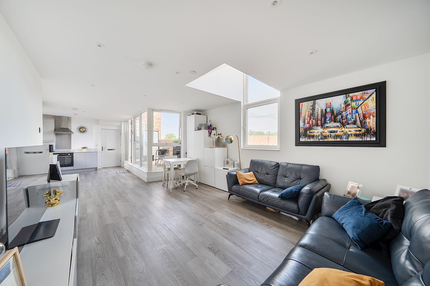 Modern One-Bedroom Second-Floor Apartment