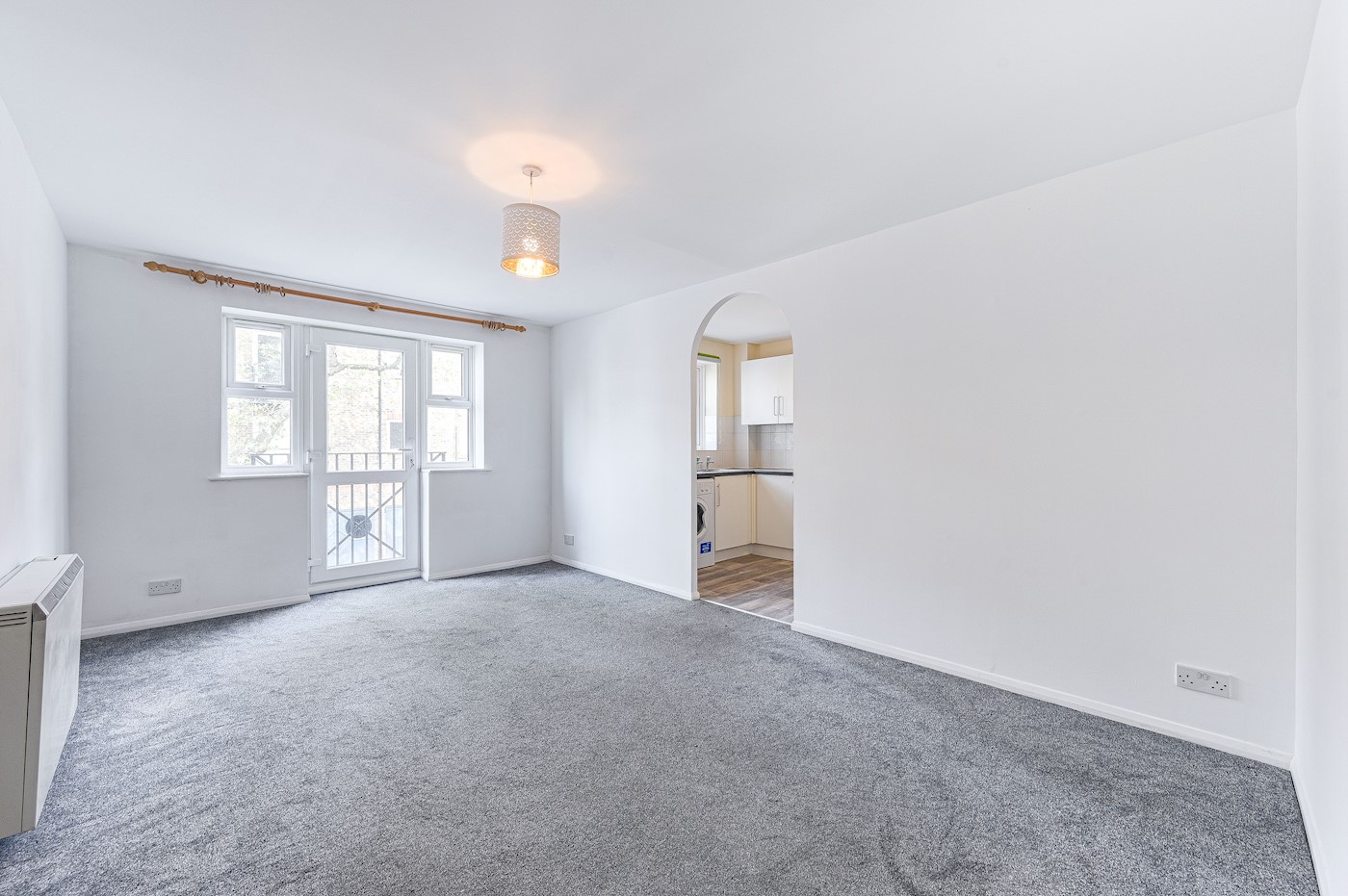 One Bedroom Apartment with Juliette Balcony