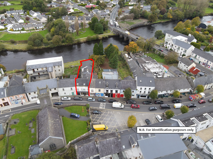 Mixed Use Building at Main Street (Folios MY5899F and MY39353F), Foxford, Co. Mayo, Irlanda