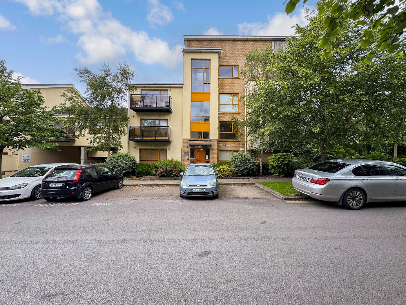 6 Hampton Wood Park, St Margarets Road, Dublin 11