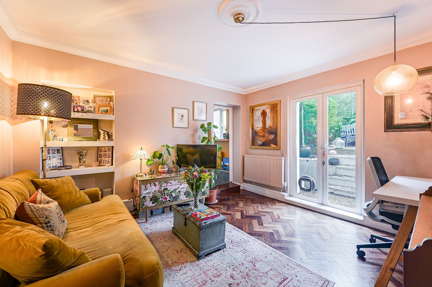 Stunning One Bedroom Maisonette