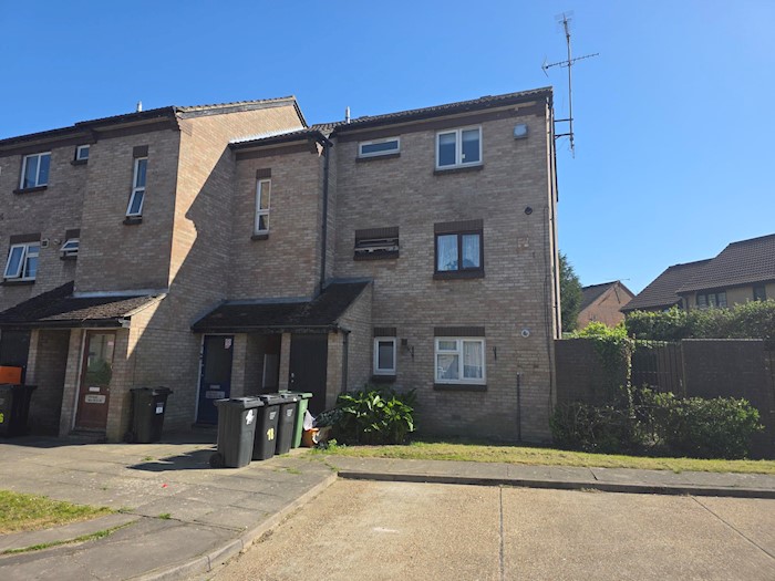 18 Hollands Walk, Basildon, Essex, SS16 4QQ, United Kingdom