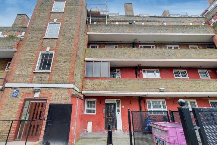 4 Blackwood House, Collingwood Street, London, E1 5PT 1/15