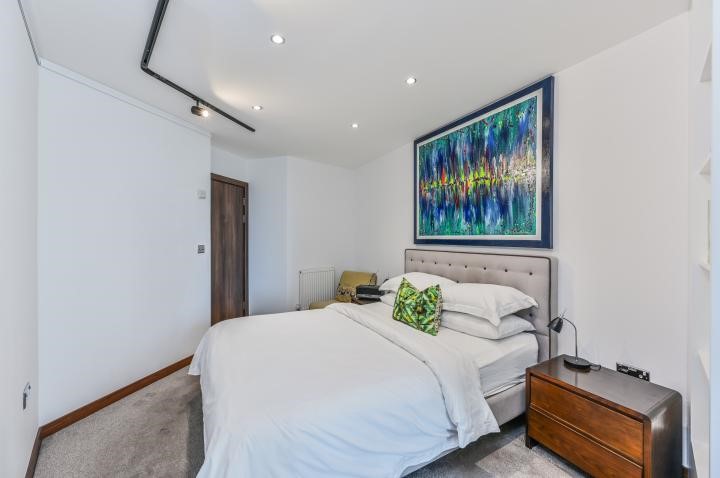 Orbis Wharf, Bridges Court Road, London, SW11