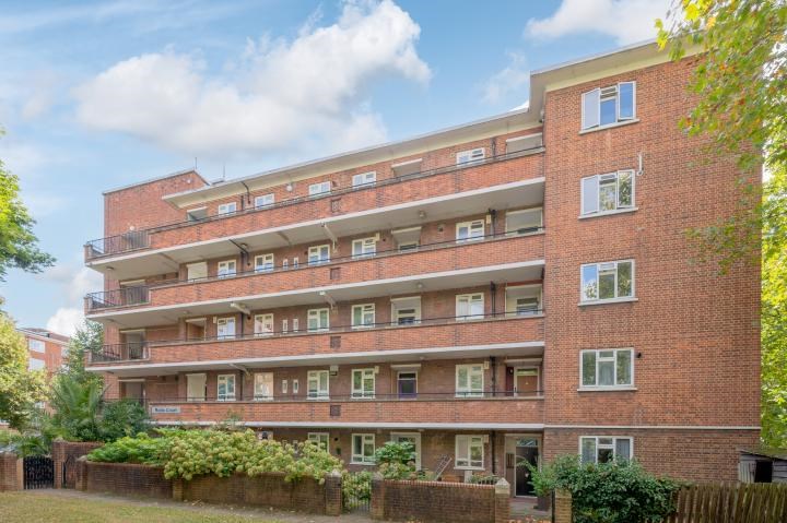 Rollo Court, Strasburg Road, London, SW11