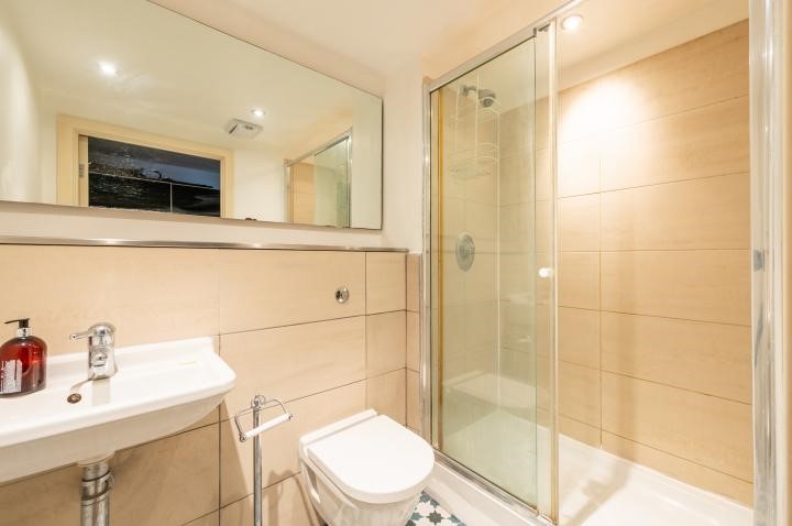 Corona Building, Blackwall Way, London E14