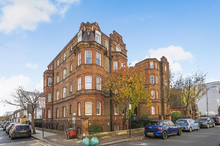 Greyhound Mansions, Greyhound Road, London, W6 1/8