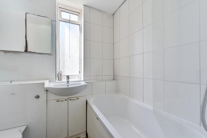 Delphian Court, Leigham Court Road, London, SW16