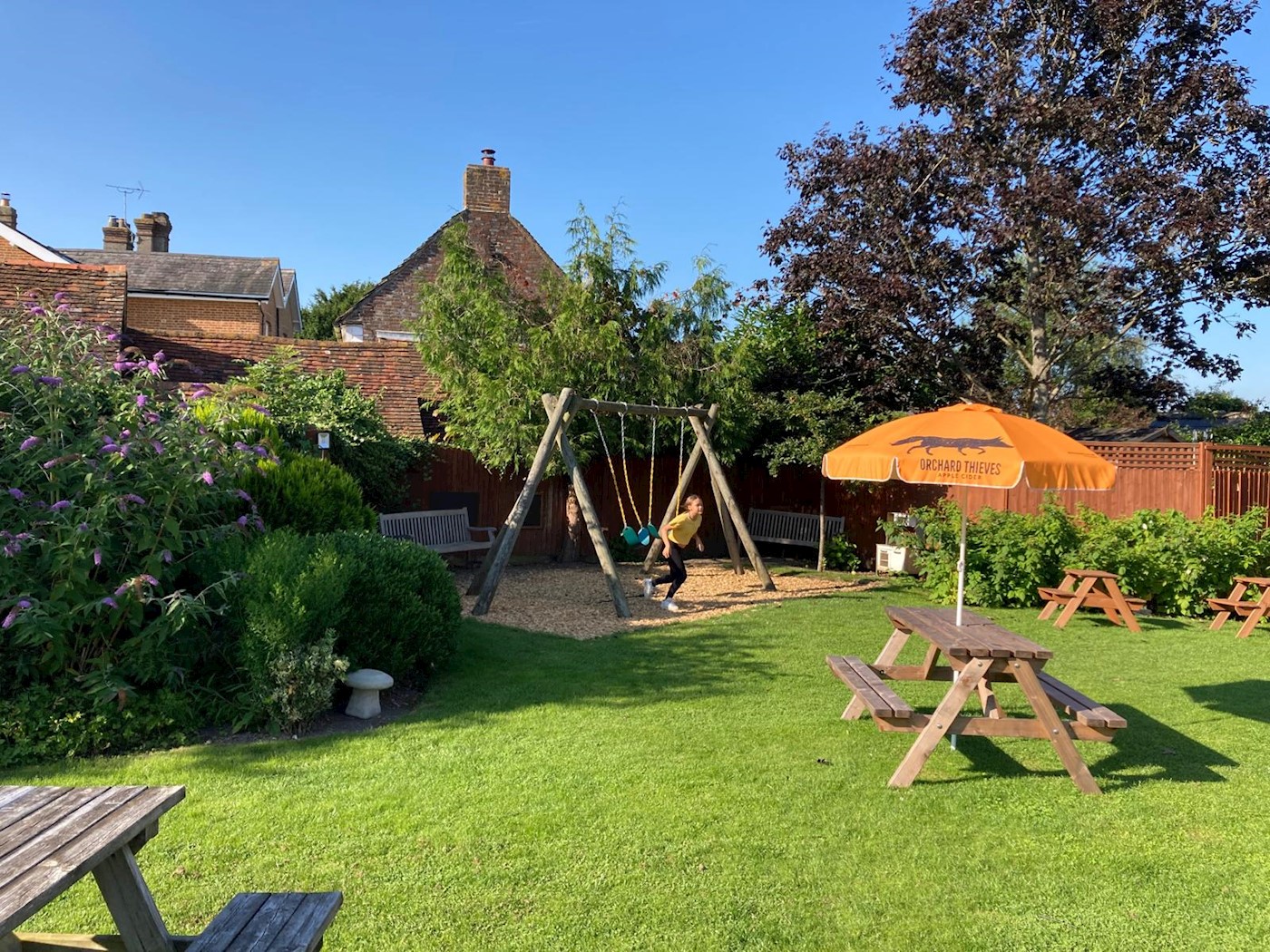 The Three Crowns, Wisborough Green, RH14 0DX