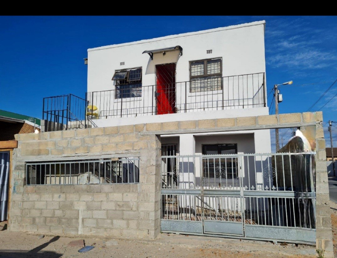 1 Mogod Road, Delft, Western Cape, South Africa 1/8