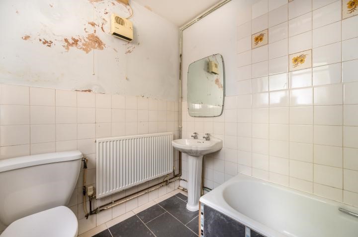 36 St Bartholomews Road, London, E6