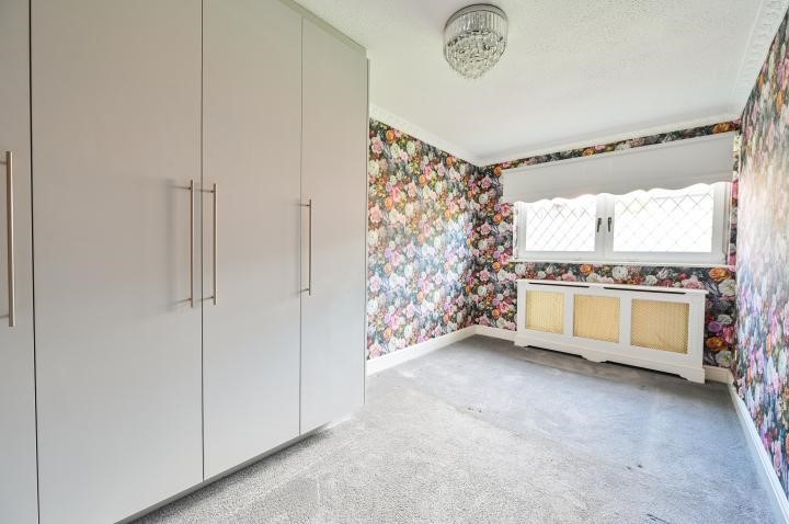 26 Credon Road, London, SE16