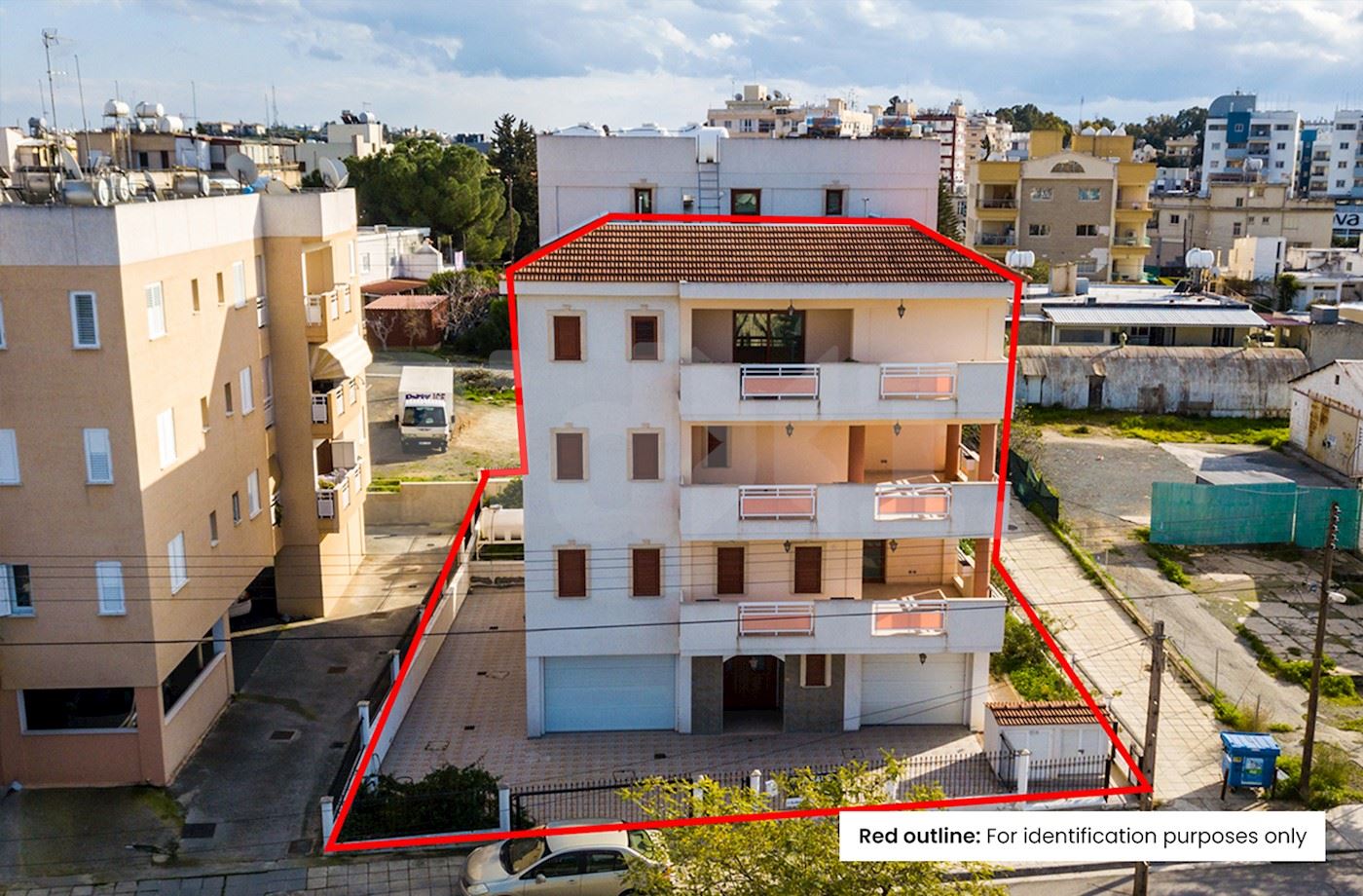 Three-Floor Apartment in Panayia (parish), Nicosia 1/40