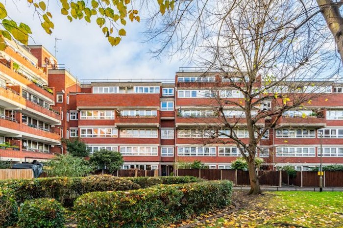 70 Goulden House, Bullen Street, London, SW11, United Kingdom