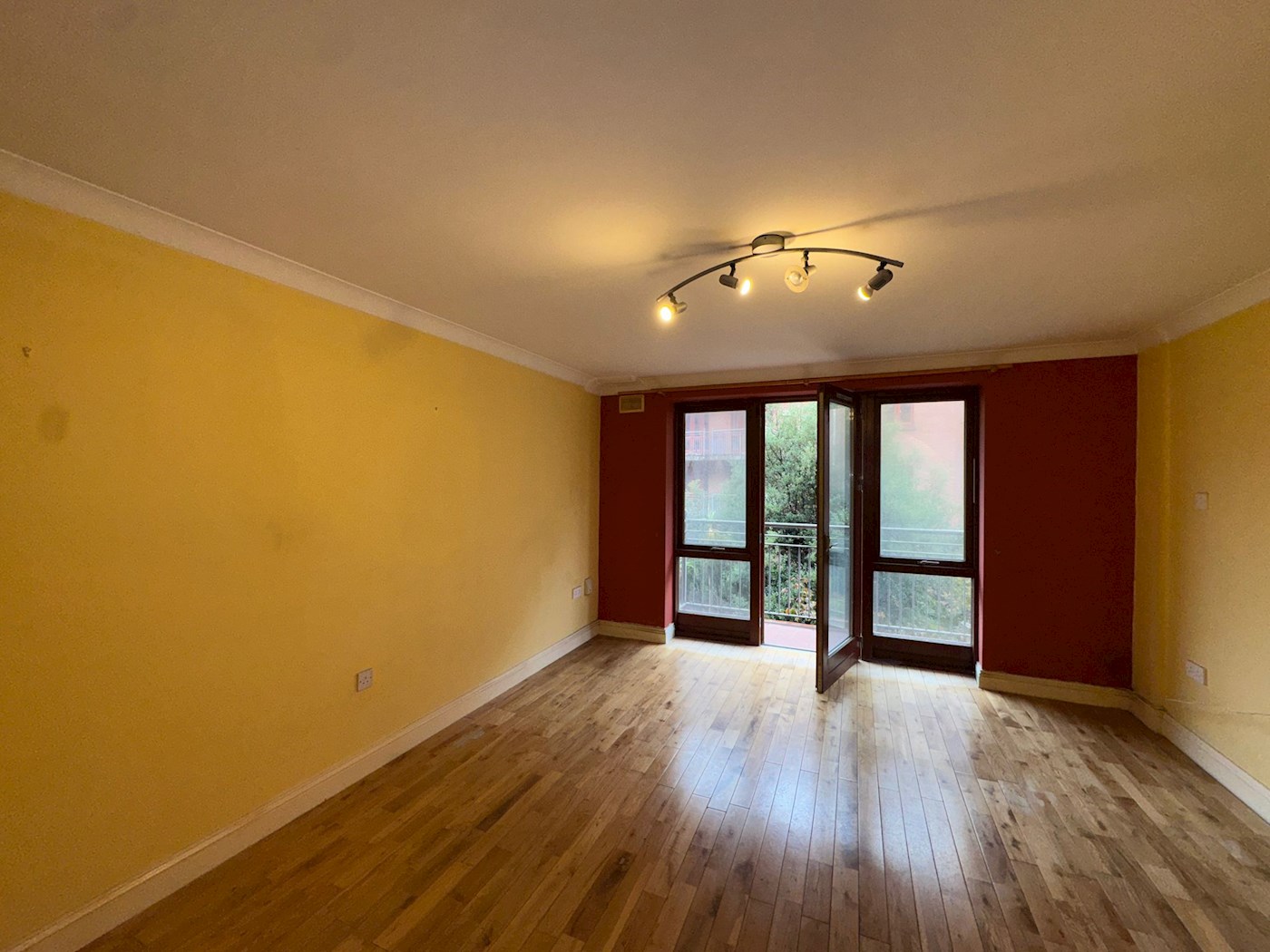 Apt 96, Block E, Blackhall Square image 3