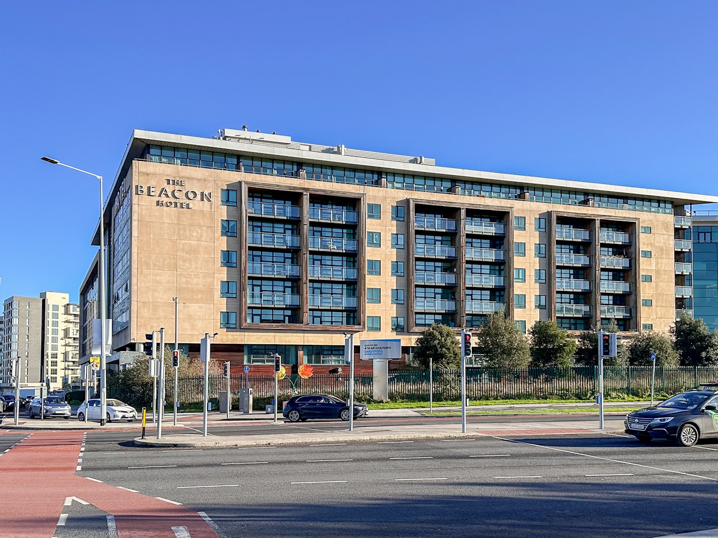 210 Beacon One Apartments, Beacon Court, Sandyford, Dublin 18, D18HN93 1/3