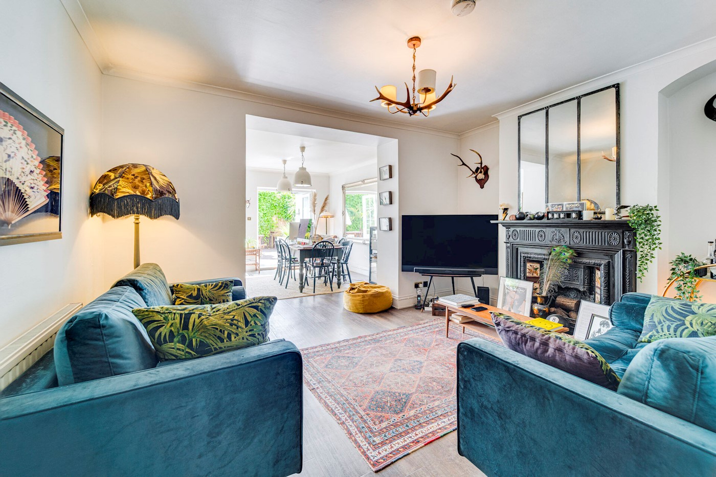 Beautifully Presented Three Bedroom Garden Flat