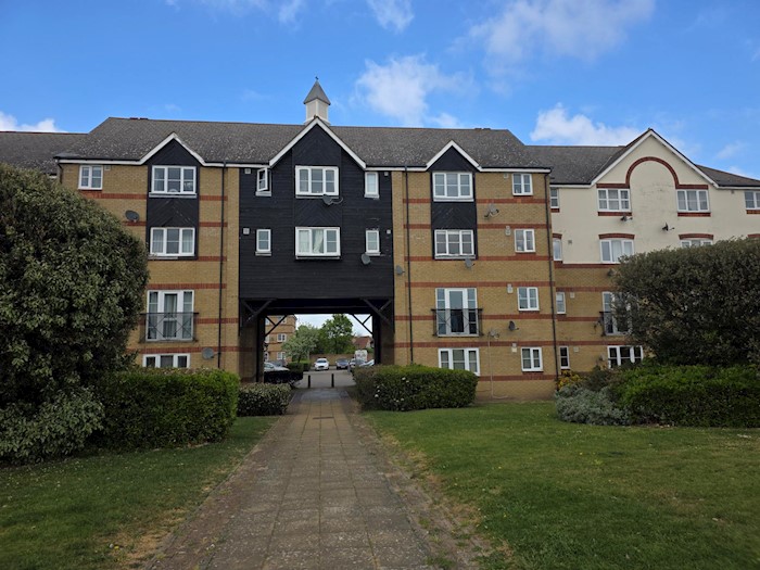 48 Lewes Close, Grays, Essex, RM17 6QG, United Kingdom