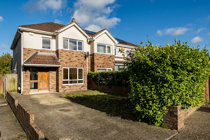 27 Tara Court Road, Navan, Co. Meath, Ireland
