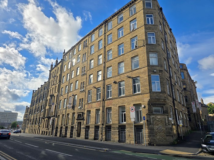 Flats 8. 26 and 32 Airedale House, Sunbridge Road, Bradford, BD1 2PF, United Kingdom