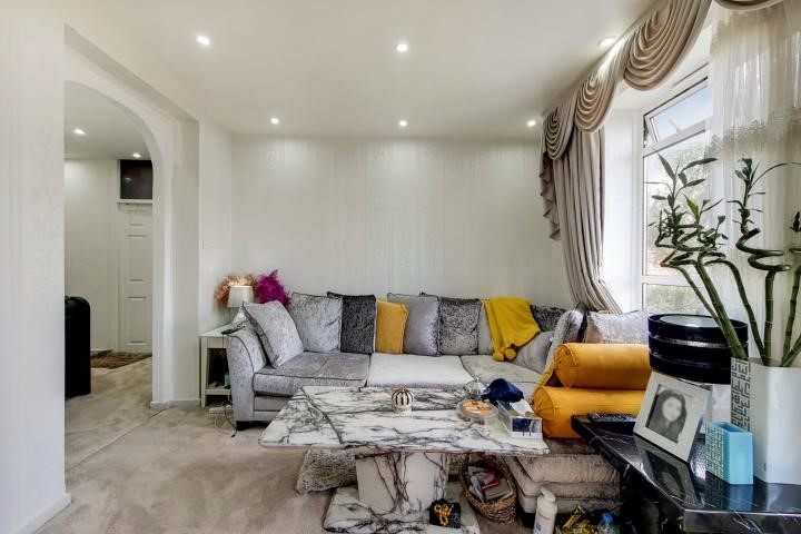 9 Cotman House, Townshend Estate, St. John's Wood, NW8 6JP