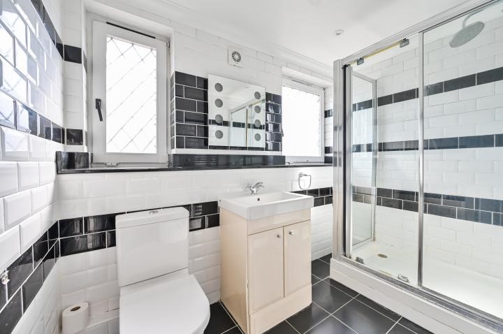 26 Credon Road, London, SE16