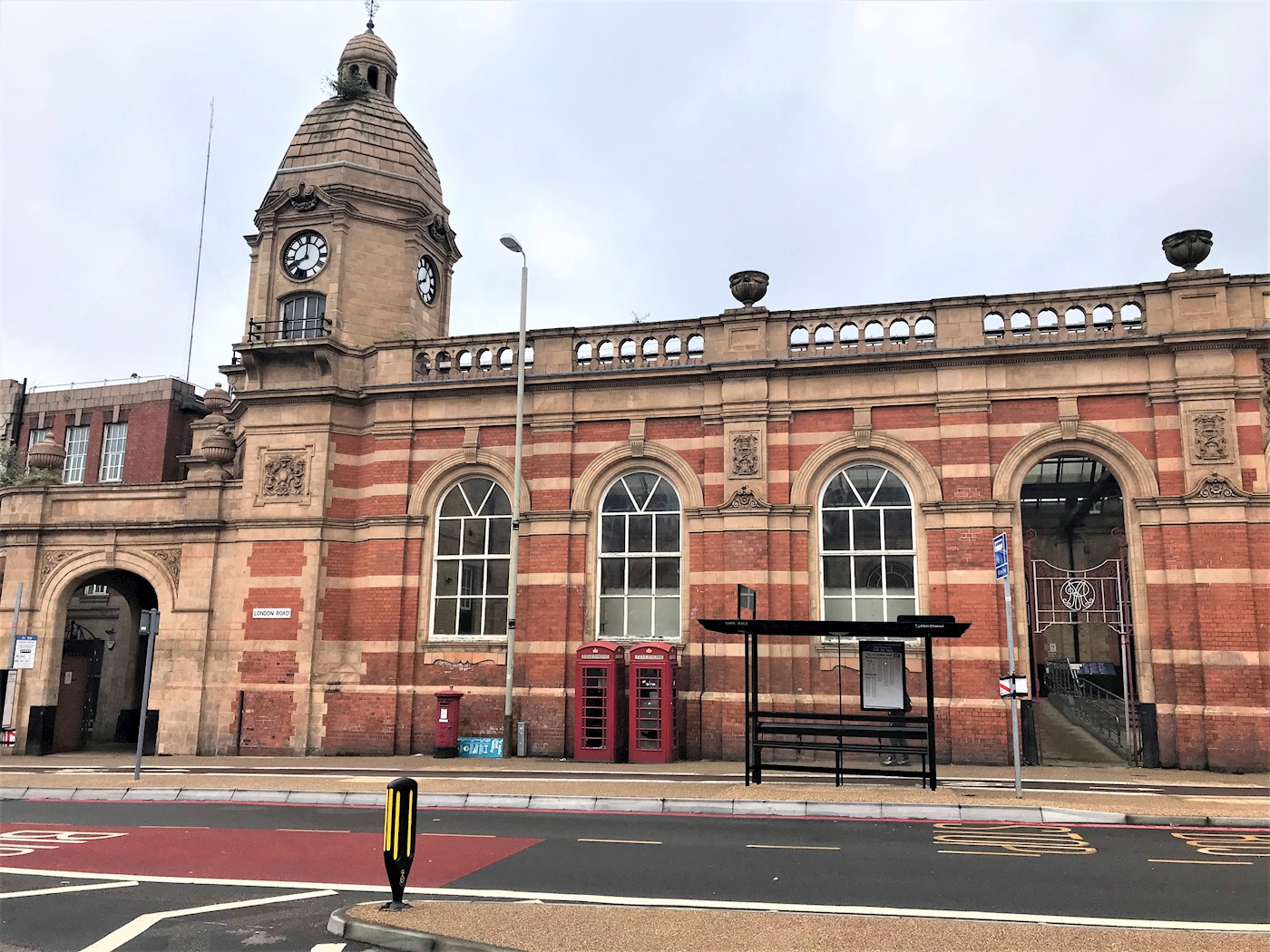 Telephone Kiosk 2 (R), outside BR Train Station, London Road, Leicester, LE2 0QB