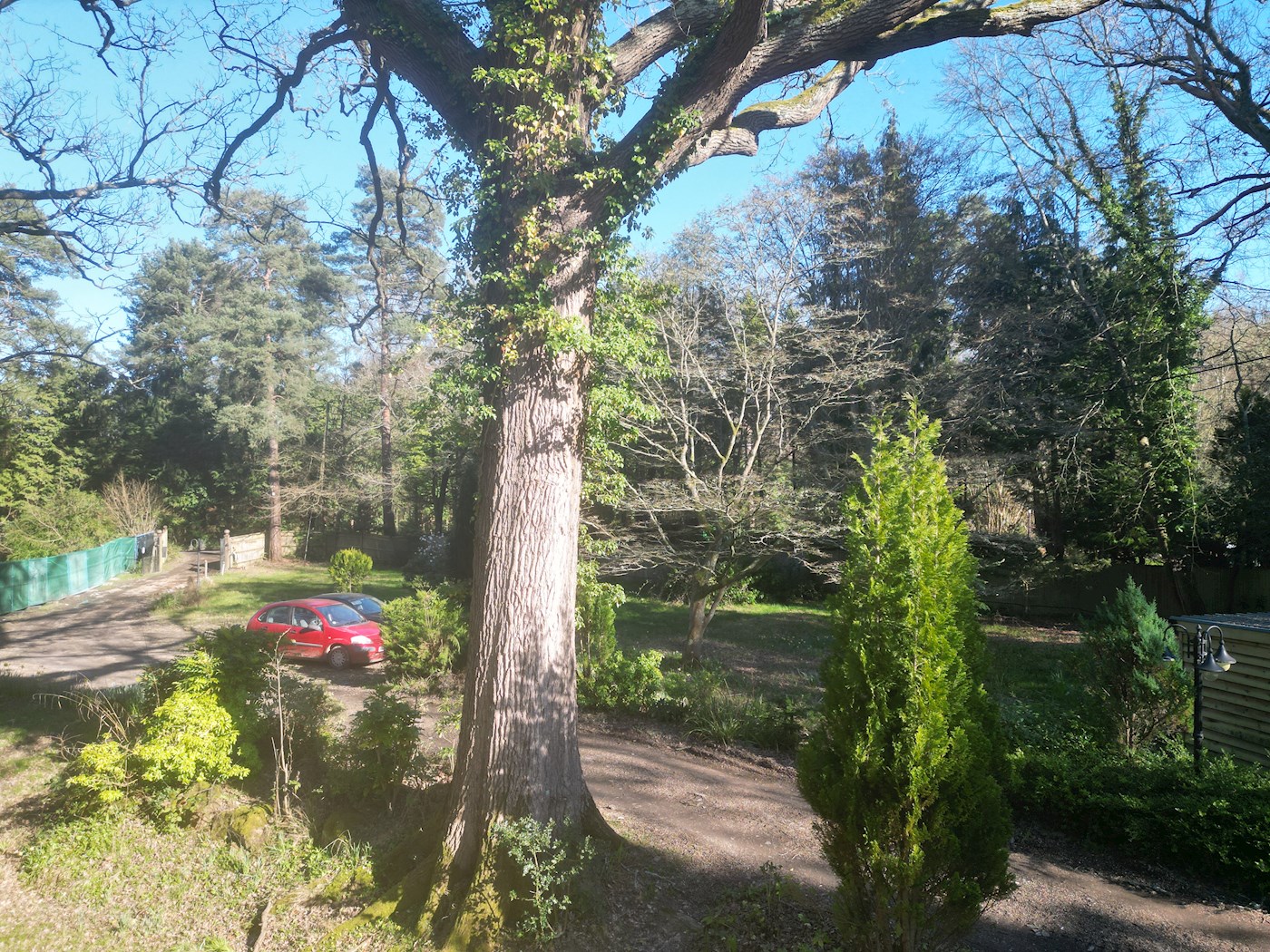 Brook Nook, Lake View Road, Felbridge, East Grinstead, RH19 2QF