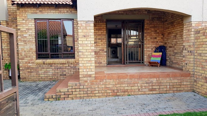 Monavoni, Centurion, Sudáfrica
