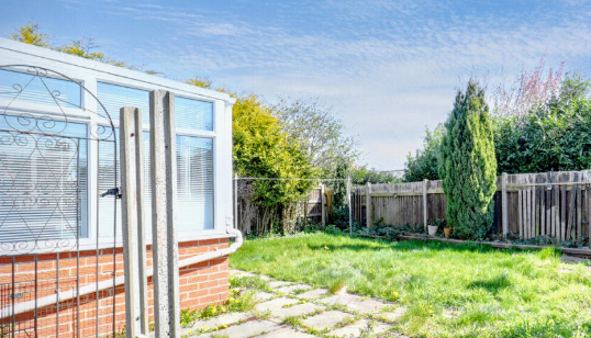 Three-bedroom End-Terrace House for Renovation