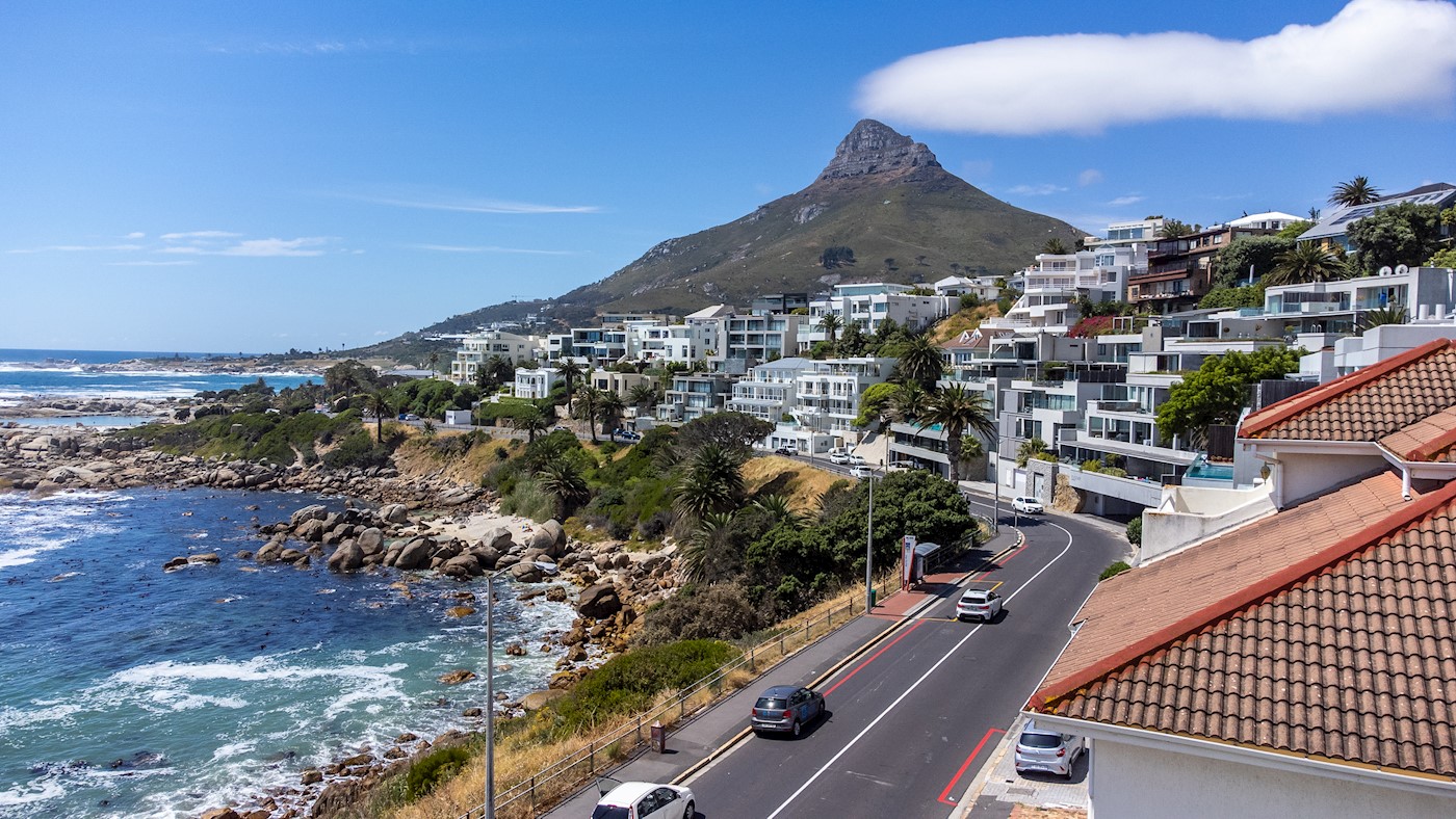 131 Victoria Rd, Camps Bay, Western Cape, South Af... BidX1