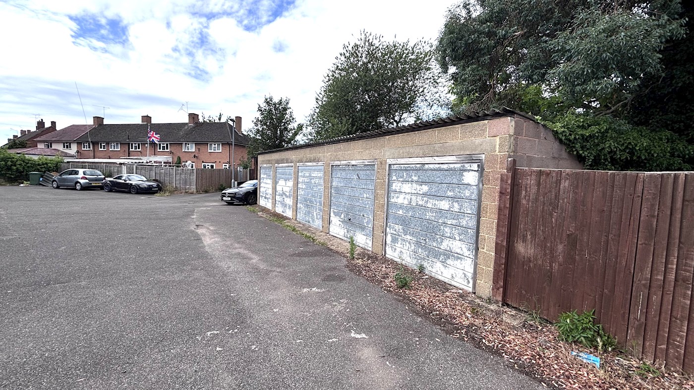Garage Compound 2 at Hawthorne Crescent, Slough, SL1 3NQ