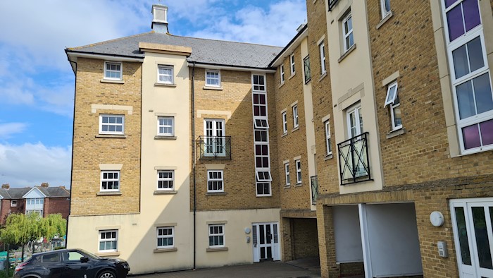 124 Chelwater, Great Baddow, Chelmsford, CM2 7UR, United Kingdom