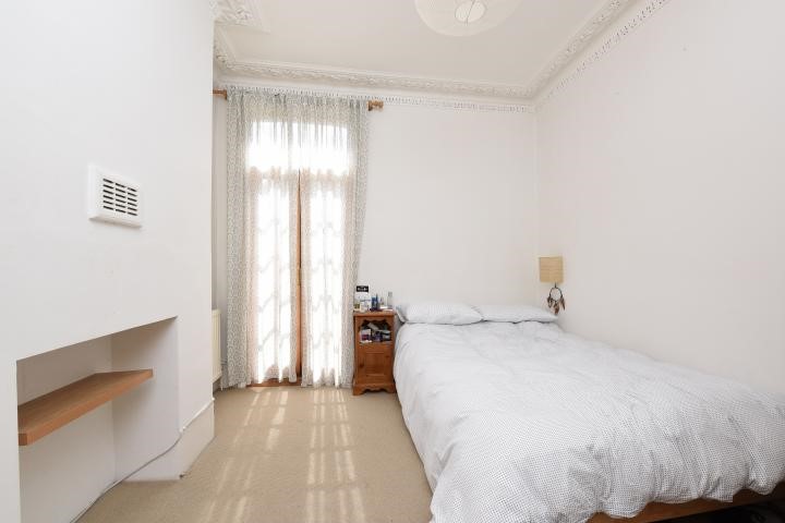 69A Comyn Road, London, SW11