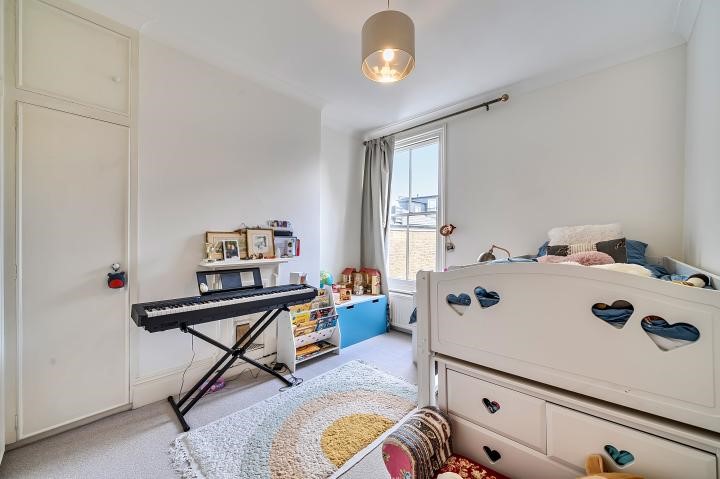 Gowan Avenue, London, SW6