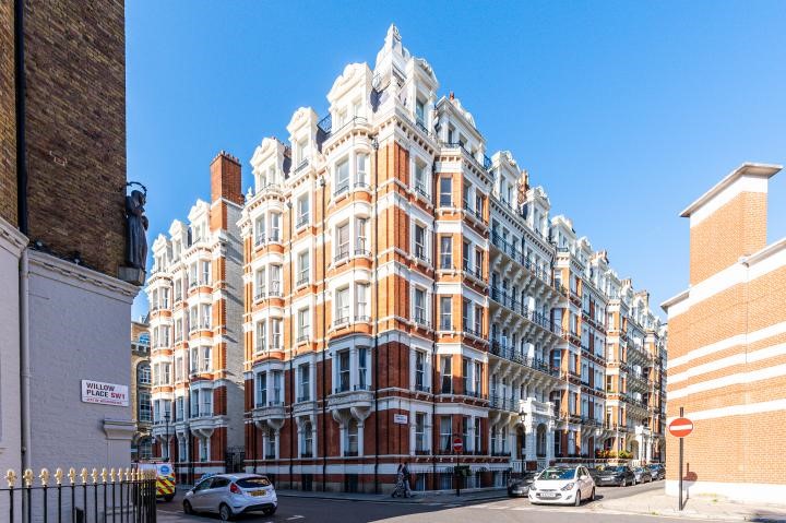 Morpeth Mansions, Morpeth Terrace, London, SW1P 1/3