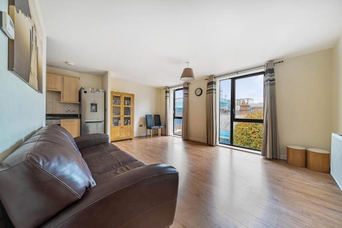 Penfield Court, Tanner Close, London, NW9, Reino Unido