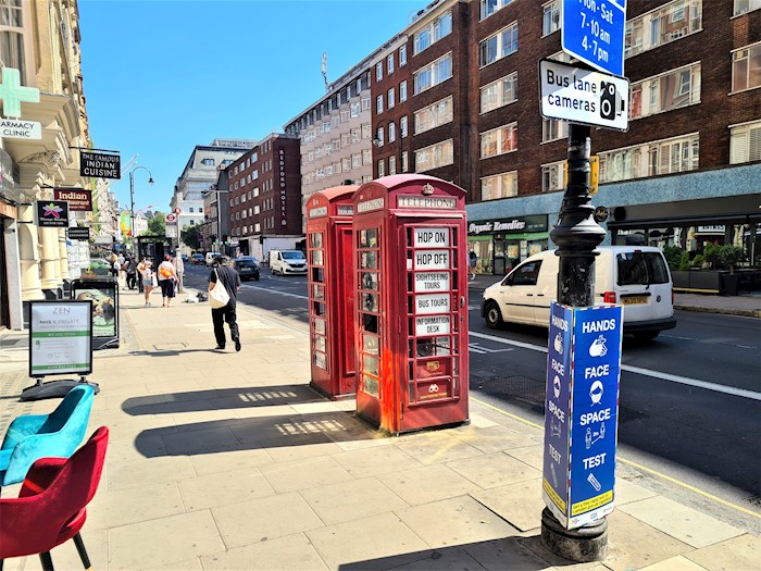 Telephone Kiosk o/s 148/150 Southampton Row, London, WC1, Reino Unido