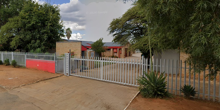 8 Gemsbok Street, Remmogo, Golf view, Mafikeng, Sudáfrica