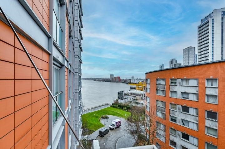612 New Providence Wharf, 1Fairmont Avenue, London, E14