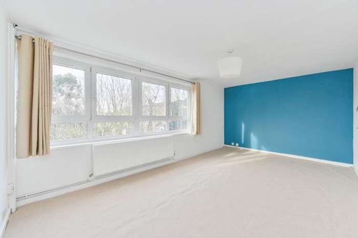 18 Roydon Close, London, SW11, United Kingdom