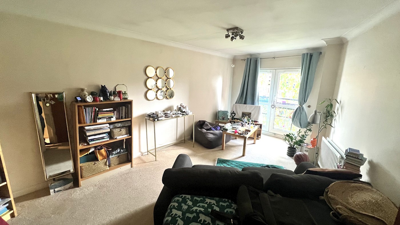 22 Aveley House, Iliffe Close, Reading, RG1 2QF