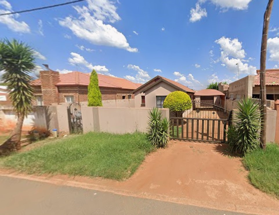 6717 Juventos Street, Soshanguve-A, Pretoria, Gauteng, South Africa 1/3