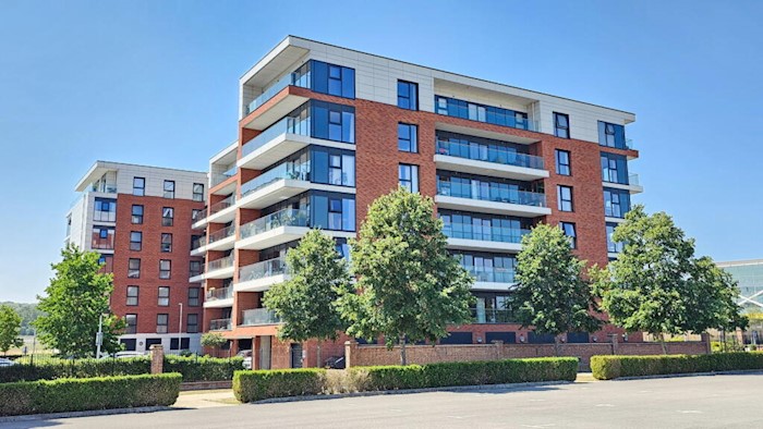 Flat 19 Southmead House Kingman Way Newbury, Berkshire RG14 7FY, United Kingdom
