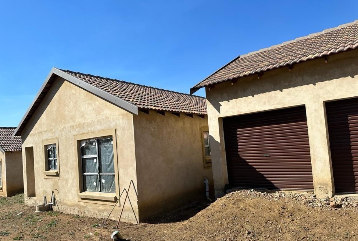 4 Rhodes Avenue, Parkhill Gardens, Germiston, Gaut... BidX1